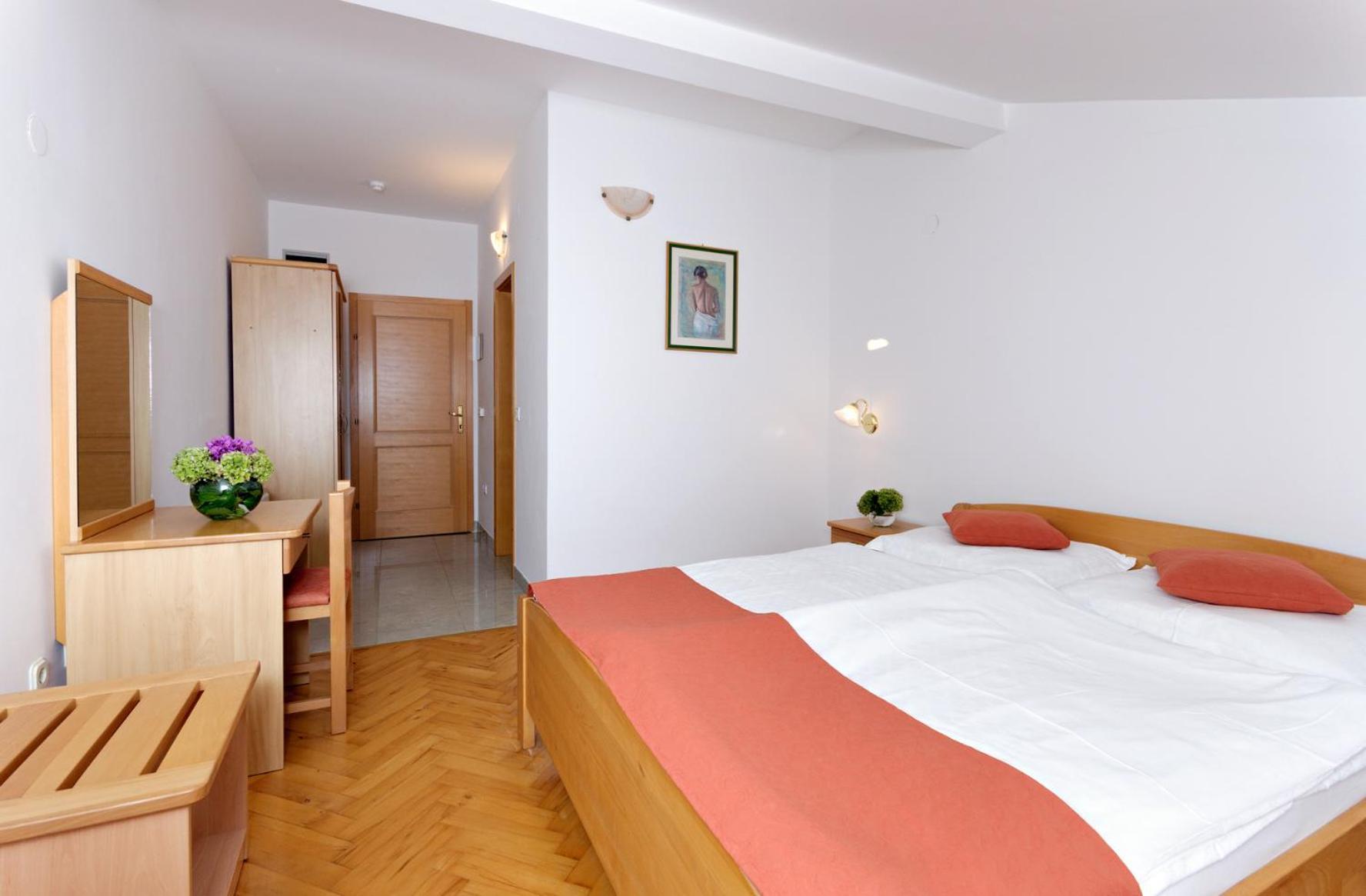 Hotel Epario Лопар Екстер'єр фото